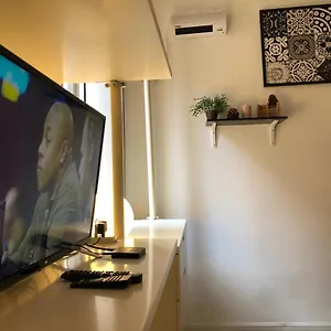 Apartament Largo Notvalid, Bari