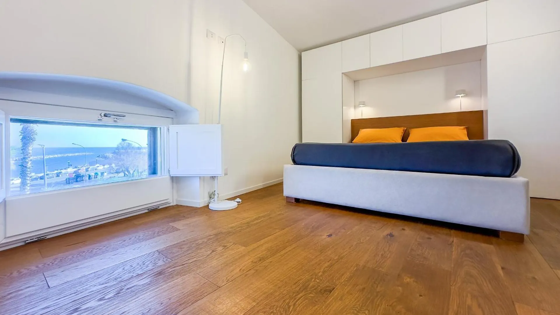 Casa Venezia San Nicola Villa Bari 0*,
